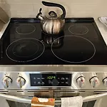 Stylish 3br In Clt, Close To Downtown, Airport, Wfh & Parking & Family Friendly & Business Ready Holiday home