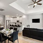 Luxurious King 3Br Townhouse In Uptown Charlotte!