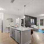 Luxe King 2br In Waverly Apartment Charlotte