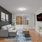 Luxe King 2br In Waverly Charlotte