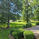 Comfy 2Br Condo Near Uptown & Noda Free Parking