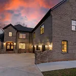 Charlotte Acres Retreat