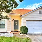 Christmas 3Br , King And Queen Beds , Uptown Charlotte