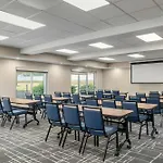 Hotel Towneplace By Marriott Loso Airport