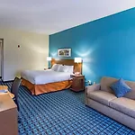 Fairfield Northlake Hotel 3*