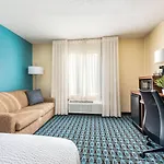 Fairfield Northlake Hotel 3*