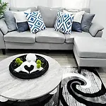 Cozy Escape, Private Rooms In Charlotte With Shared Common Spaces