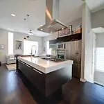 Modern 1br Stylish Near Uptown Clt
