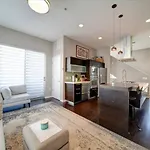 Modern 1br Stylish Near Uptown Clt Holiday home Charlotte