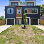 Luxury Build - King Beds - Minutes To Uptown