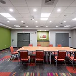 Home2 By Hilton Research Park 3* Charlotte