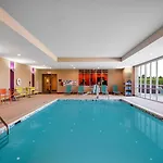 Hotel Home2 By Hilton Research Park 3*