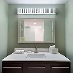 Hotel Home2 By Hilton Research Park 3*