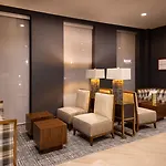 By Marriott Northlake Hotel 3*