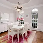 Suburban Sanctuary In Charlotte, North Carolina Holiday home Charlotte
