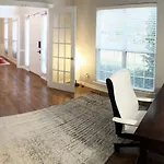 Suburban Sanctuary In Charlotte, North Carolina Charlotte