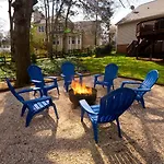 Suburban Sanctuary In Charlotte, North Carolina Holiday home Charlotte