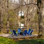 Holiday home Suburban Sanctuary In Charlotte, North Carolina *
