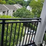 Cozy Uptown With Gym And Swimming Pool Apartment *