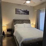 Gorgeous Uptown With Pool Apartment Charlotte