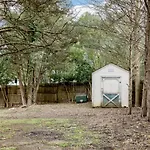 Serene Getaway With Patio In Pineville