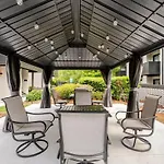 Apartment Spacious 2br 2ba Steps From Hospitals And Uptown Minimum 15 Days Or Charlotte