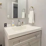 Apartment Spacious 2br 2ba Steps From Hospitals And Uptown Minimum 15 Days Or