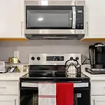 Apartment Spacious 2br 2ba Steps From Hospitals And Uptown Minimum 15 Days Or Charlotte