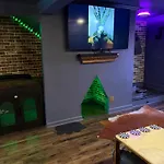 Luxurious Getaway At Js Place