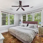 Contemporary Gem In The Heart Of Myers Park