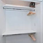 Comfortable And Stylish Condo Near Myers Park