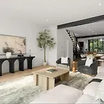 Gorgeous Home In Charlotte #103