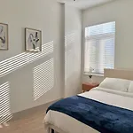 Apartment Luxury Uptown, Free Parking, 5min Bank Of America Stadium *