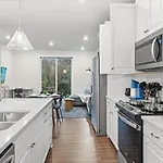 4Br Townhouse King Bed Rooftop Uptown Clt