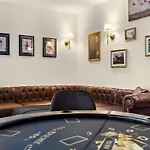 4 Kings-1 Queen-gameroom-lounge-luxury Home-4k1q2t Holiday home *