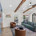 4 Kings-1 Queen-gameroom-lounge-luxury Home-4k1q2t Holiday home