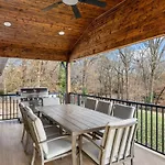 4 Kings-1 Queen-gameroom-lounge-luxury Home-4k1q2t Holiday home *