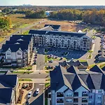 Landing Beautiful 1Bd Clubhouse Gym