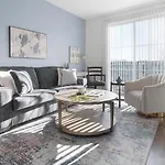 Landing Beautiful 1Bd Pool Gym