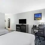Clarion Pointe