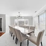 Rest And Rally Retreat 5Br