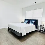 Holiday home Cozy Corner Escape Entire In