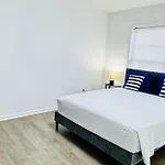 Cozy Corner Escape Entire In Holiday home