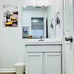 Cozy Corner Escape Entire In Holiday home Charlotte