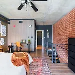 Apartment Obsidian 20ft Glass Sauna & Free Parking *