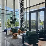 Landing Beautiful 1bd In Uptown * Charlotte