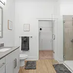 Skyline Retreat - Free Parking, Pool, Balcony Apartment *
