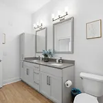 Apartment Skyline Retreat - Free Parking, Pool, Balcony