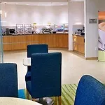 Springhill Research Park Hotel 2*
