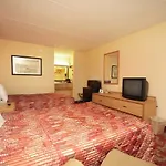 Rodeway North End Inn